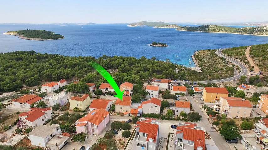 Ferienwohnung für 5 Personen, mit Balkon/Terrasse in Primosten - 2