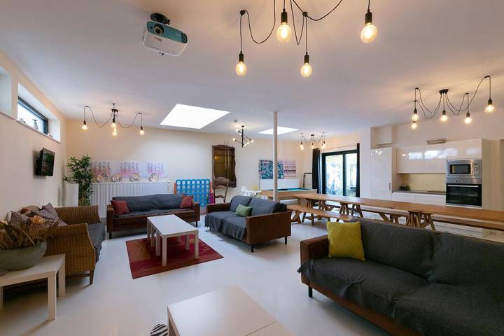 Location de vacances pour 24 personnes, avec piscine et jardin dans Watou - 4