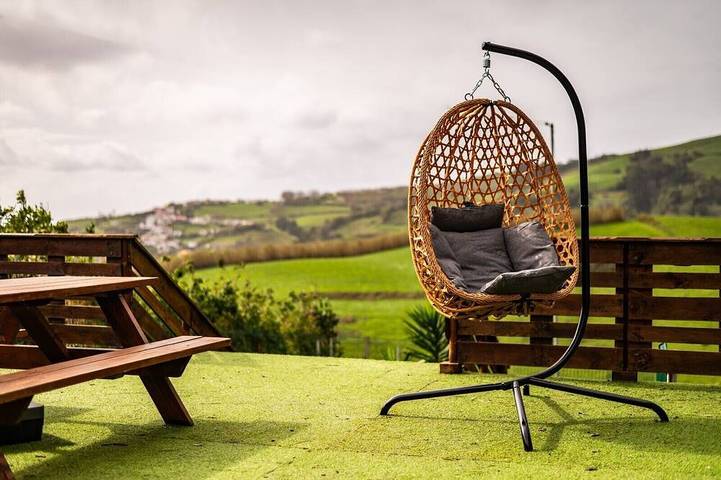 Location de vacances pour 6 personnes, avec jardin et balcon à Povoação