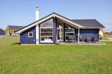 Ferienhaus für 8 Personen, mit Terrasse und Sauna sowie Whirlpool, mit Haustier in Großenbrode