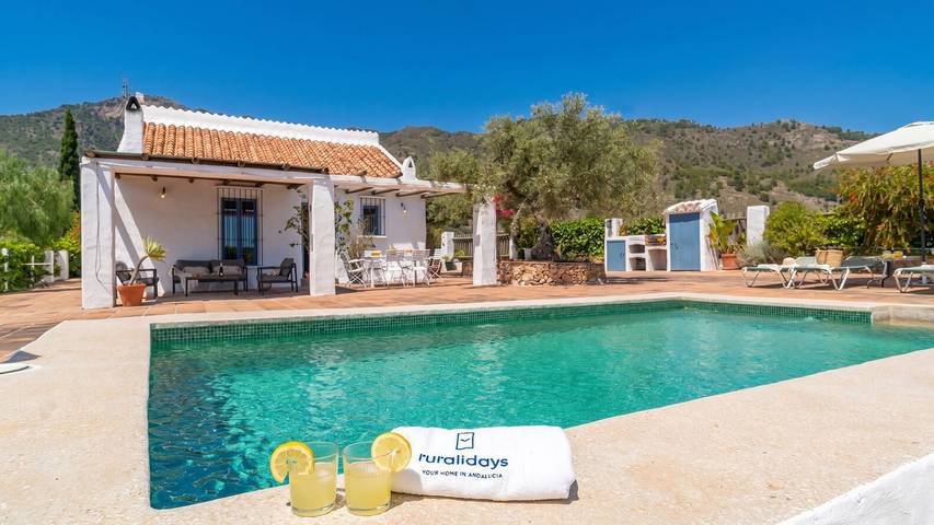 Villa pour 6 personnes, avec Balcon/Terrasse et Piscine à Frigiliana