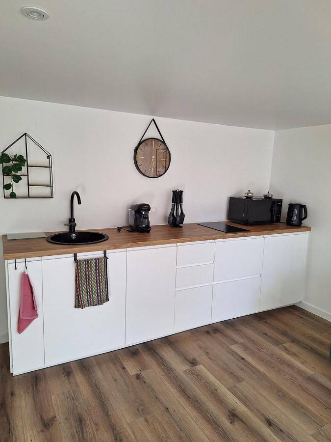 Appartement entier, One-Bedroom Apartment in Authie, Région de Caen