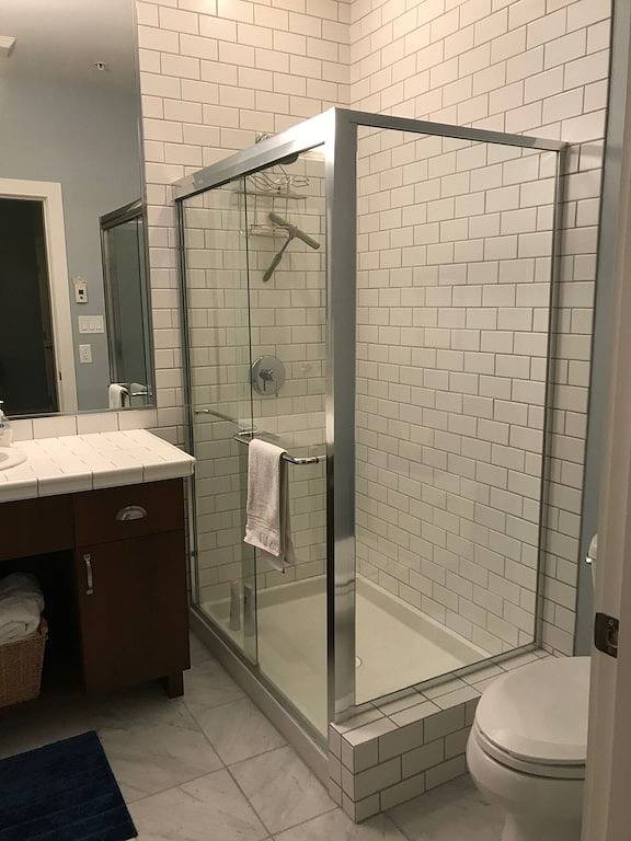 Ganze Wohnung, Forest Hideaway by the Ocean in Parksville, Regional District of Nanaimo