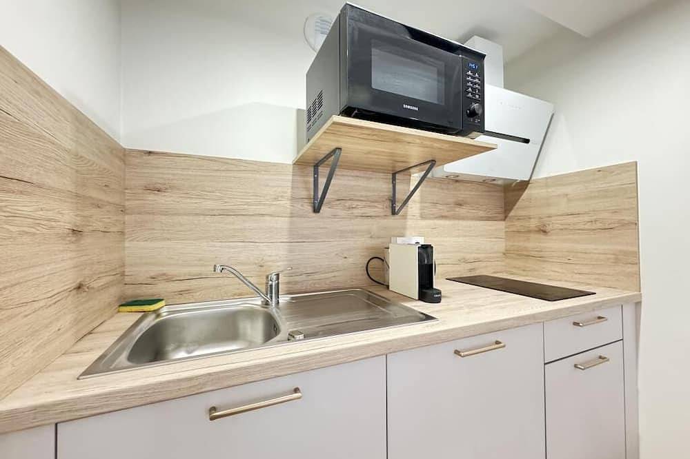 Entire apartment, Charming T1 New in Riom in the Heart of the City! in Riom, Riom region