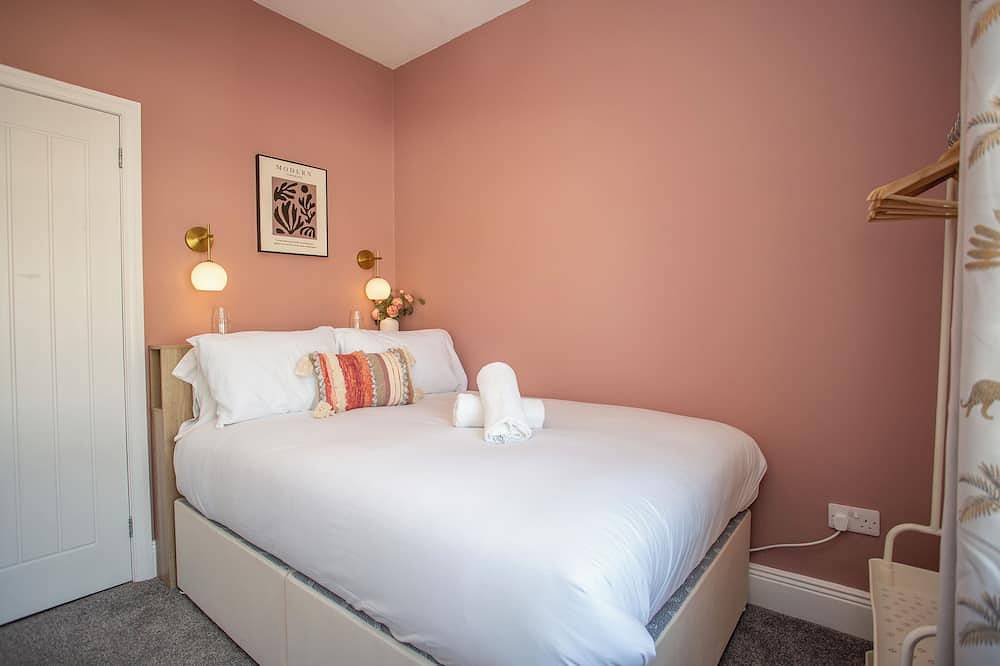 Balmoral Gardens | 2Br | Wi-Fi in Tynemouth, North Tyneside
