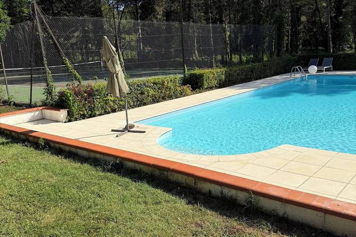 Gîte pour 23 personnes, avec Jardin à Montjoie-en-Couserans - 3