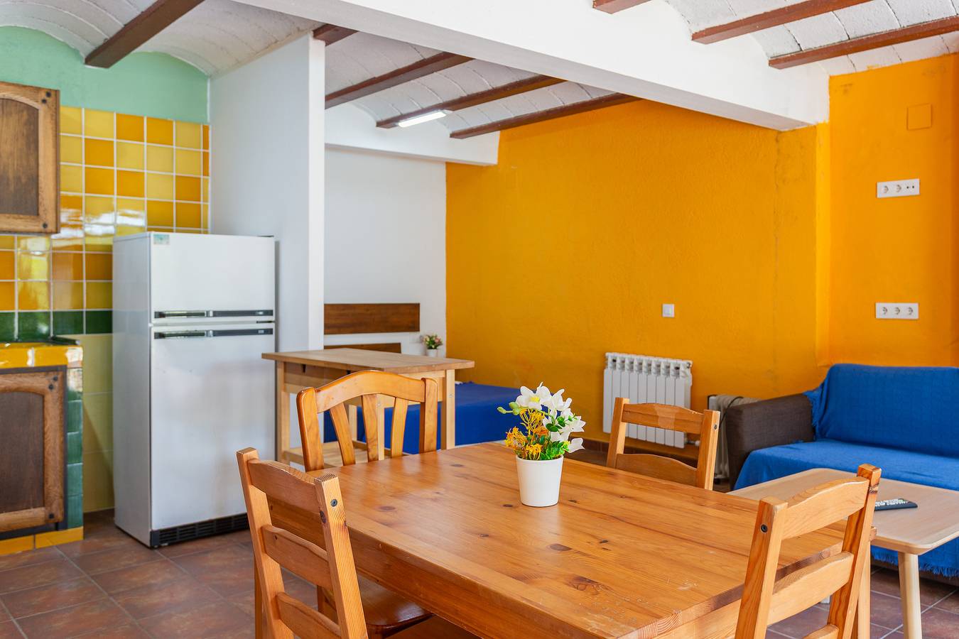 Appartamento intero, Appartamento 'Bogues' con vista sulle montagne, piscina privata e Wi-Fi in Lloret de Mar, Costa Brava