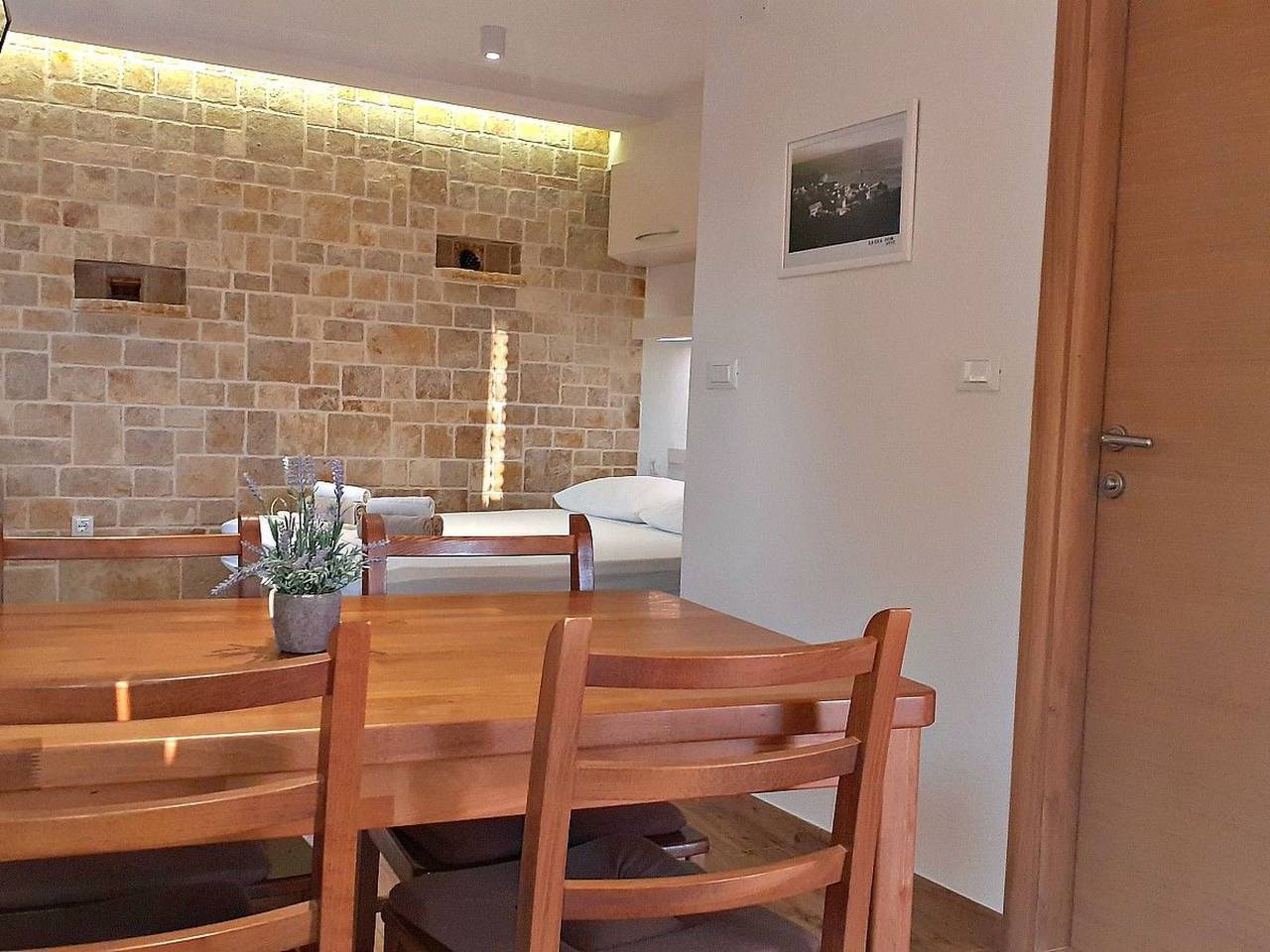 Hel leilighet, In Baška Voda in Baska Voda, Makarska Riviera