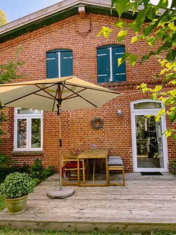Ferienwohnung für 2 Personen, mit Terrasse und Garten in Bünsdorf