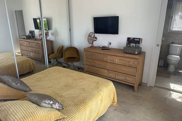 Appartement entier, Le Vignoble: Havre de Paix 2 ou 4pers à Porticcio Avec Piscine Privée et vue mer in Grosseto-Prugna, Golfe D'Ajaccio