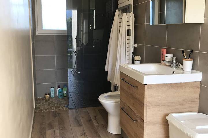 Location de vacances pour 4 personnes, avec jardin et terrasse à Ventiseri - 4