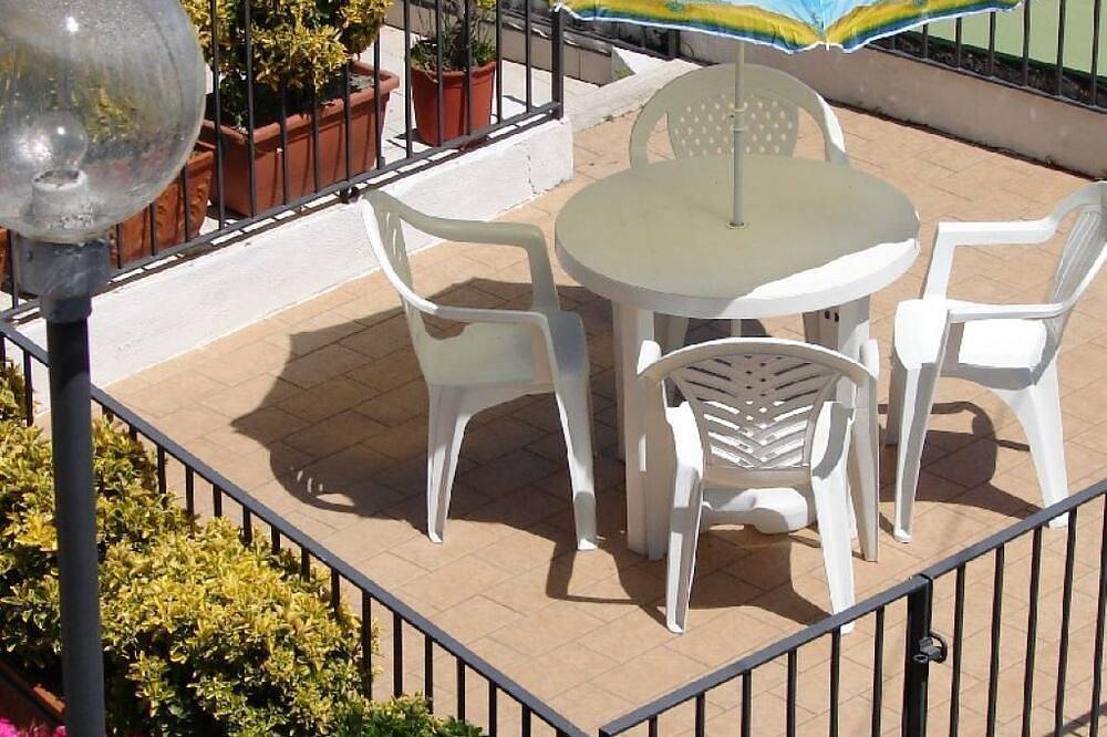 Apartamento entero, Apartment quiet place in Barano d'Ischia, Ischia