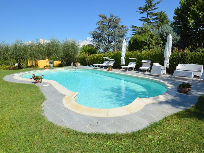 Casa vacanza per 4 persone, con Balcone e Terrazza nonché Giardino e Piscina a Marsciano