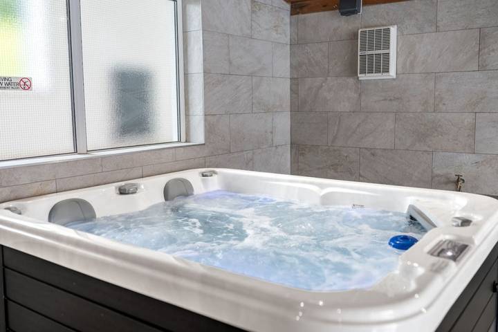 Ferienhaus für 20 Personen, mit Pool und Terrasse sowie Sauna und Garten, mit Haustier in England - 2