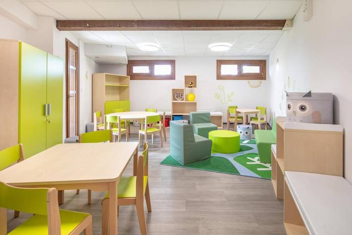 Parc de vacances pour 7 personnes, avec piscine ainsi que sauna et terrasse dans les Alpes francaises - 4