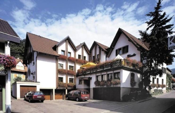 Hotel für 6 Personen, mit Balkon und Terrasse