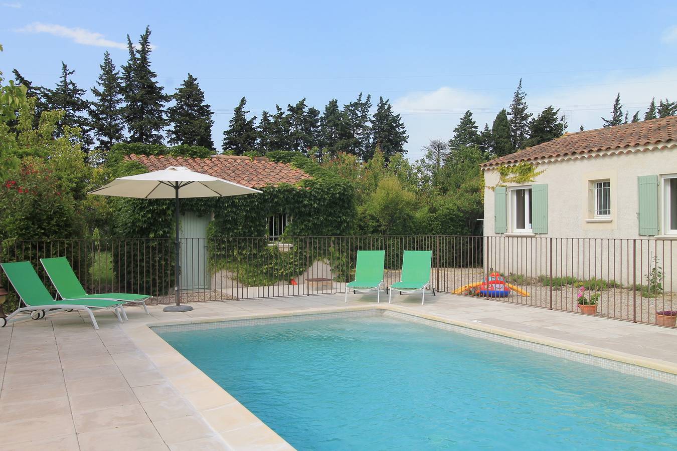 Clos Christol B in Graveson, Arles und Umgebung