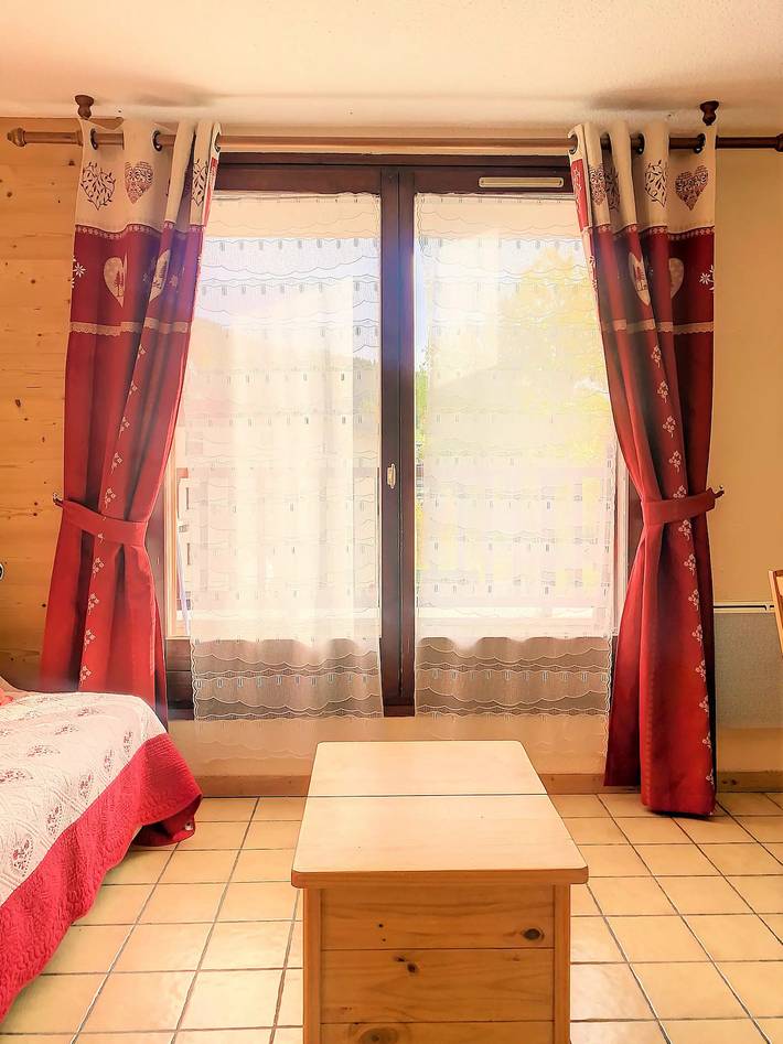 Gîte pour 4 personnes, avec balcon dans Office De Tourisme Des Carroz - 3
