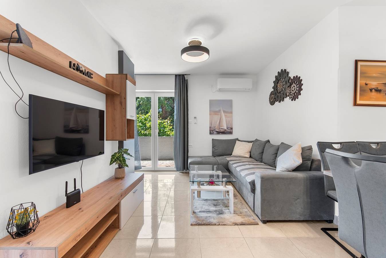 Ganze Wohnung, Apartment Petricija with Garden in Poreč, Grad Poreč