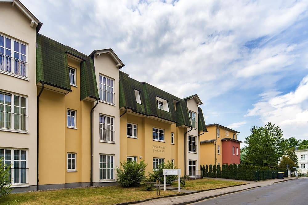 Entire apartment, Apartment on Usedom Seebad Ahlbeck Stand Parking Last Minute Offers in Drei Kaiserbäder, Heringsdorf