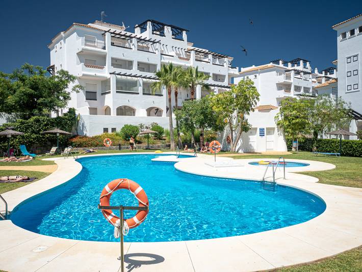 Appartement de vacances pour 4 personnes, avec piscine ainsi que terrasse et jardin - 1