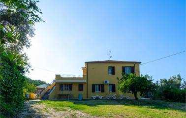 Casa Vacanza per 14 Persone in Roseto degli Abruzzi, Costa Adriatica Abruzzo, Foto 1