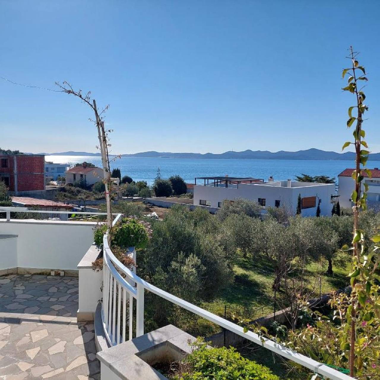 Ganze Wohnung, Ferienwohnung für 6 Personen mit Meerblick in Strand Kožino, Zadar (Kommun)