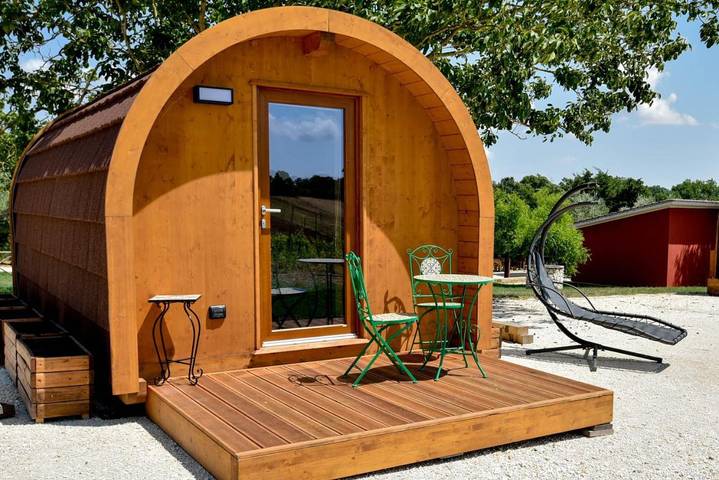 Campeggio per 2 persone, con panorama e piscina nonché giardino - 1
