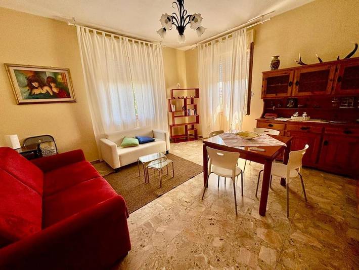 Location de vacances pour 8 personnes, avec jardin et terrasse, animaux acceptés à Rosciano