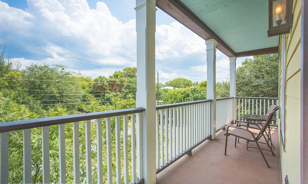 Ganze Wohnung, Bleib bei Lucky Savannah: Wunderschönes Oberhaus zu Hause, 1 Block zum Forsyth Park in Savannah, Chatham County