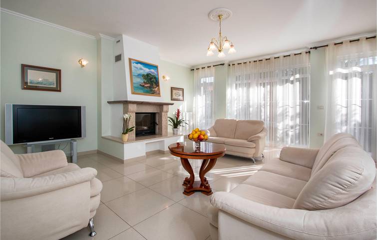 Ferienhaus für 8 Personen, mit Terrasse in Pula - 3