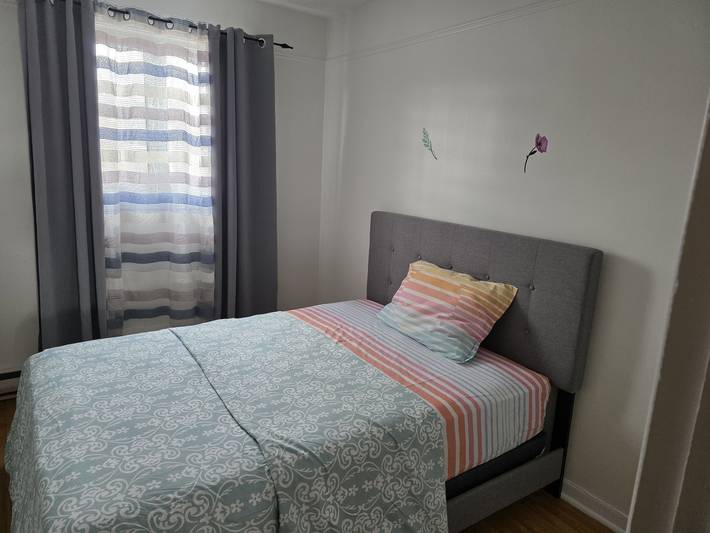 Apartamento entero, Encantador apartamento de 3 dormitorios en la animada ciudad de Montreal in Montreal, Quebec