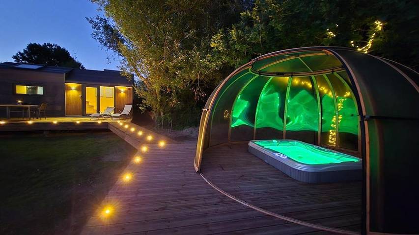 Maison de vacances pour 2 personnes, avec jardin ainsi que terrasse et jacuzzi - 1