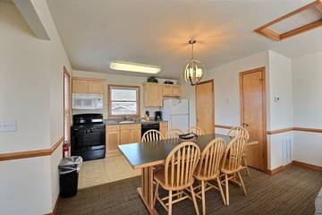 Cabin for 6 Guests in Hatteras Island, Dare County, Picture 3