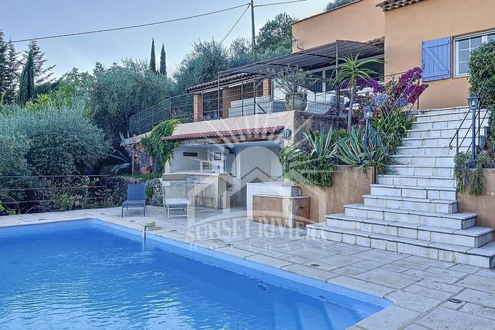 Villa pour 6 personnes, avec jardin et balcon, adapté aux familles à Grasse - 4