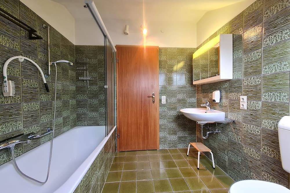 Ganze Wohnung, Gemütliche Wohnung im Eg in Hohenhaslach, Sachsenheim