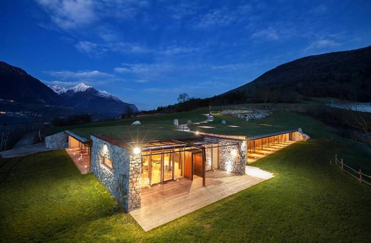 Casa vacanza per 4 persone, con giardino e panorama, con animali domestici in Comano Terme