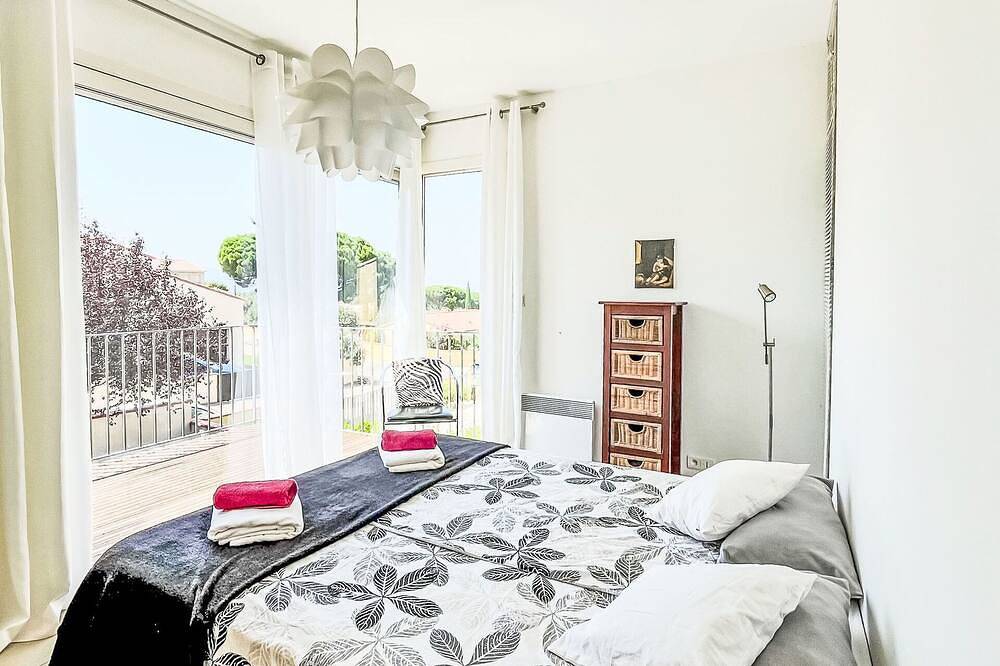 Beautiful private villa for 6 guests with Wifi, A/C, private pool, Tv and patio in Montesquieu-des-Albères, Céret region