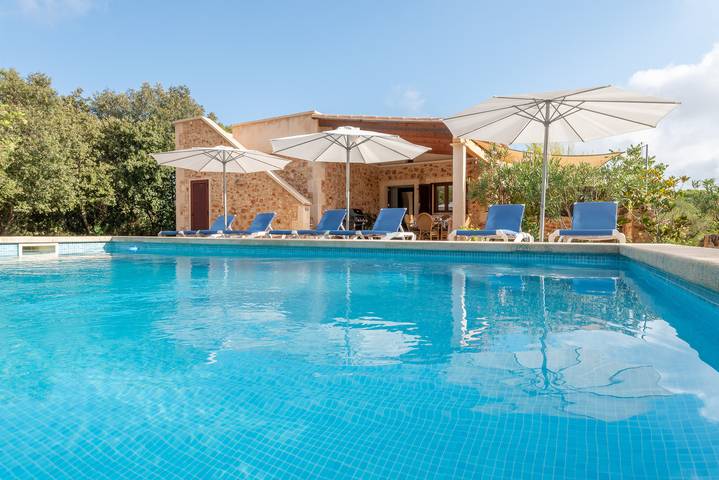Chalet para 6 personas, con piscina además de jardín y terraza en Mallorca - 2