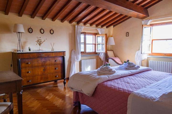 Chambre d’hôte pour 2 personnes, avec jardin et terrasse à Greve In Chianti
