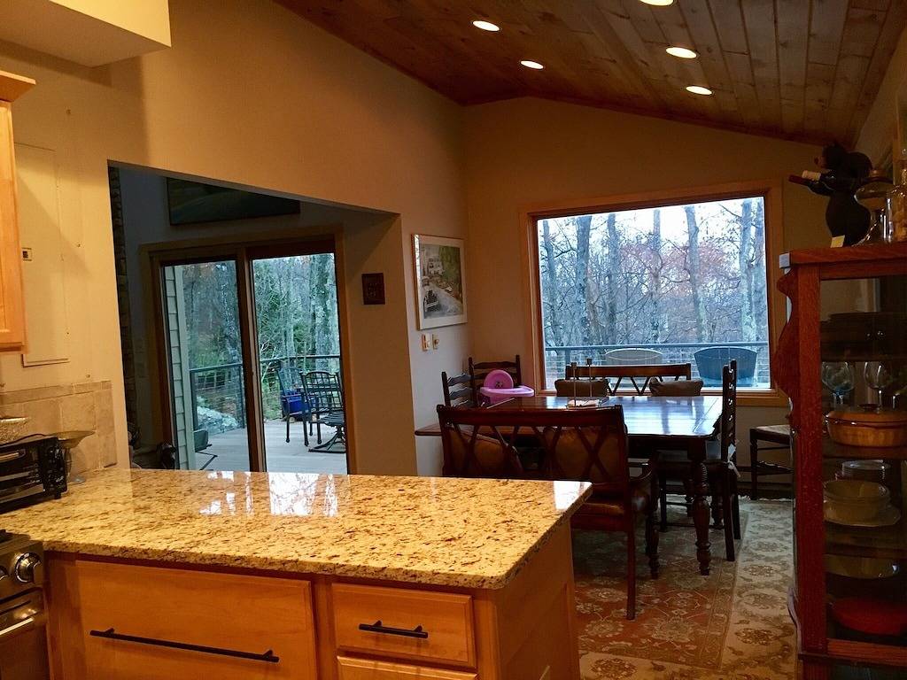 Devils Knob Loop heißt Sie herzlich willkommen. Enthält Gästekarten in Wintergreen, Nelson County