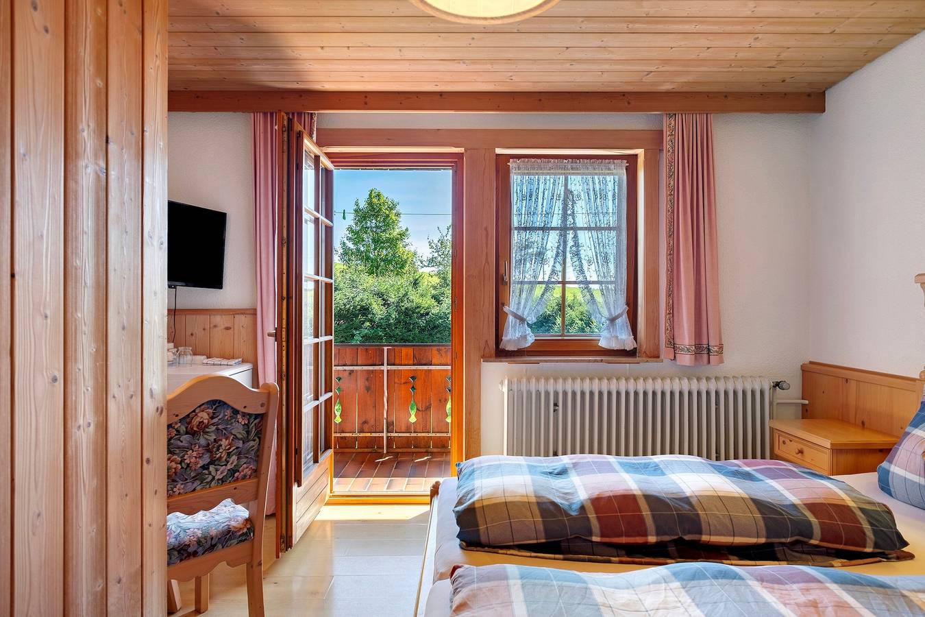 Zimmer 'Doppelzimmer' mit Bergblick, Gemeinschaftsgarten und Wlan in Furtwangen, Südschwarzwald