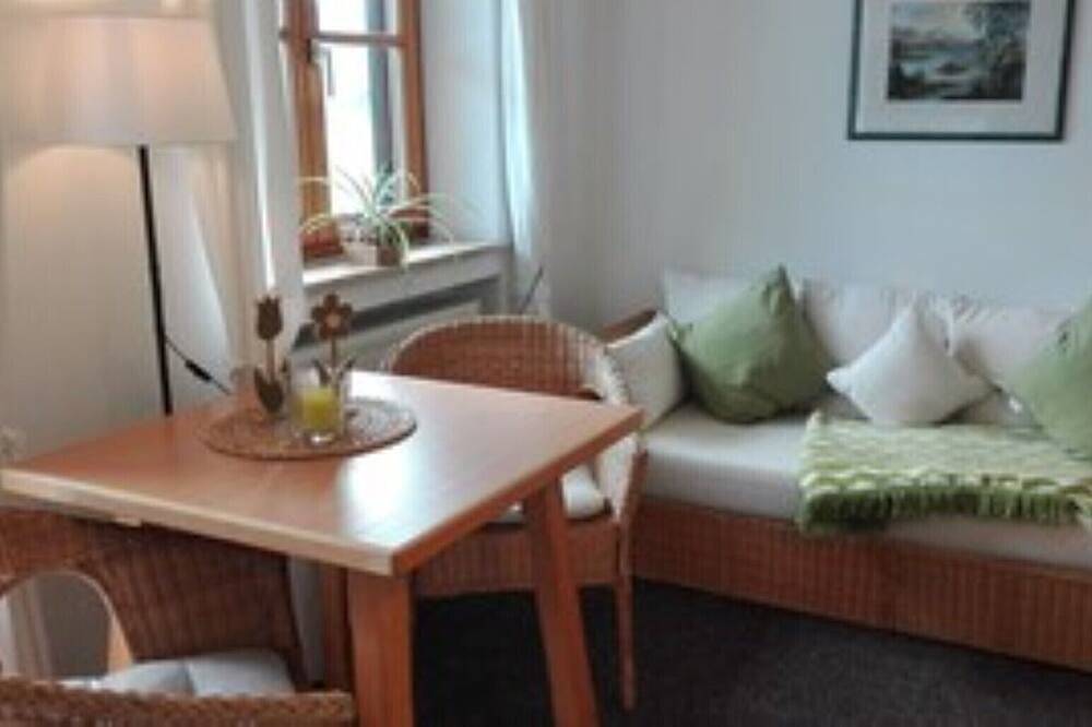 Ganze Wohnung, Appartement mit Blick auf Berge und Moor in Schwaigen, Das Blaue Land