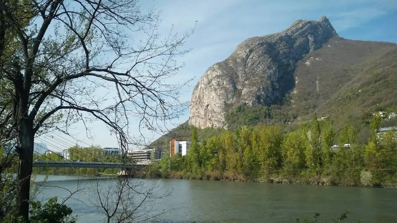 Appartement de vacances entier, Appartement de vacances pour 3 personnes in Saint-Martin-le-Vinoux, Isère