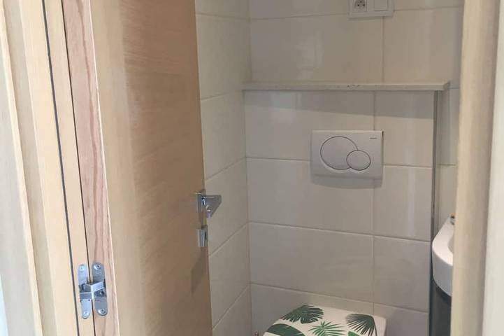 Gîte pour 2 personnes, avec terrasse et piscine dans Office De Tourisme Et Des Congres De Nice - 2