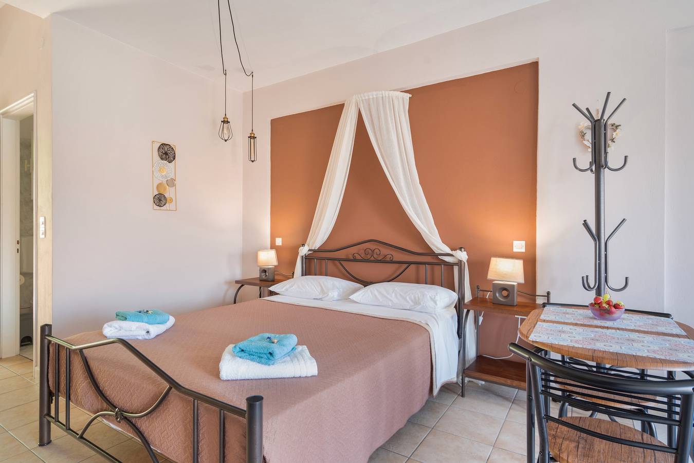 Entire studio, Studio Apartment '3 Adults No 3' with Sea View, Wi-Fi and Air Conditioning in Nikiana, Alexandros