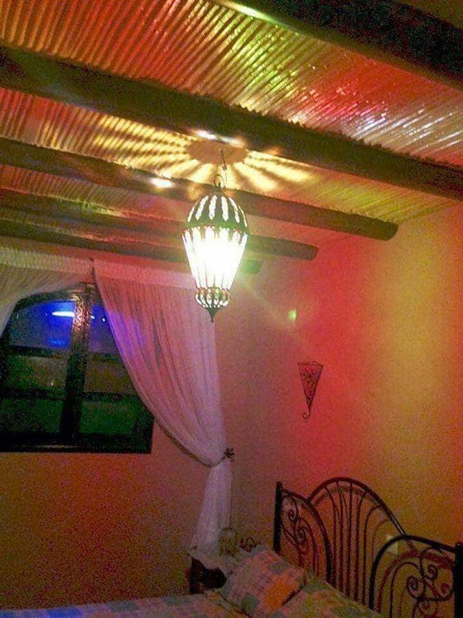Gîte pour 3 personnes, avec vue et balcon dans Tnine Aglou