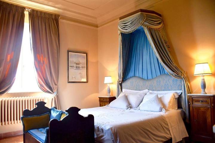 Location de vacances pour 2 personnes, avec vue ainsi que piscine et jardin, animaux acceptés à Gualdo Cattaneo - 3