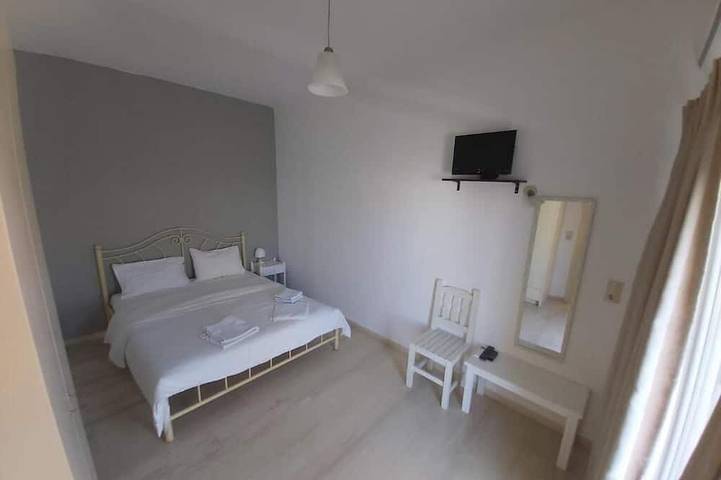 Gîte pour 4 personnes, avec piscine dans Matala - 4