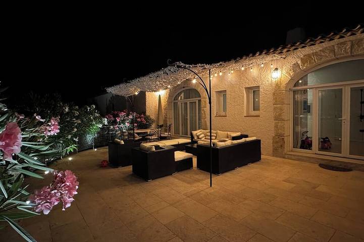 Villa pour 18 personnes, avec jacuzzi et piscine, animaux acceptés à La Colle-sur-Loup